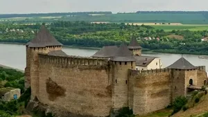O parte din zidul unei cetăți care a aparținut lui Ștefan cel Mare s-a prăbușit