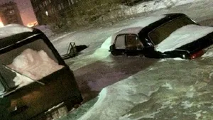 ORAŞUL ÎNGHEŢAT: O localitate din Siberia s-a transformat într-un imens bloc de gheaţă - GALERIE FOTO, VIDEO