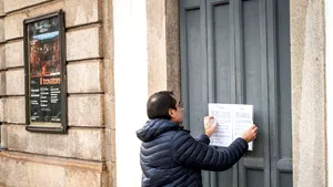 Prima universitate din România care suspendă total cursurile din cauza epidemiei de coronavirus. O studentă e suspectă de infectare cu COVID-19