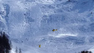 AVALANŞĂ în Alpii austrieci: Cel puţin trei alpinişti au murit