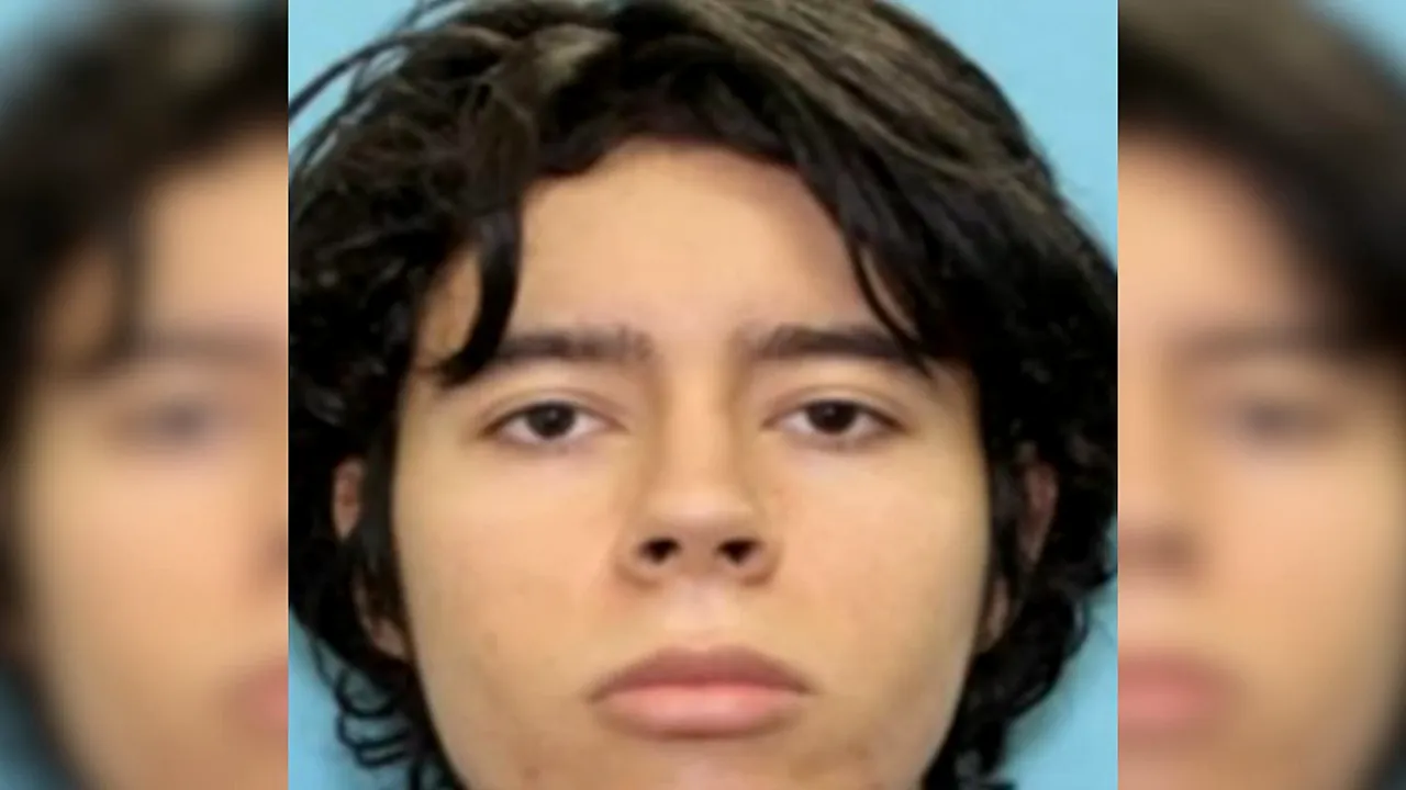 Tânărul care a împuşcat 19 copii într-o şcoală din Texas a anunţat crimele pe Facebook