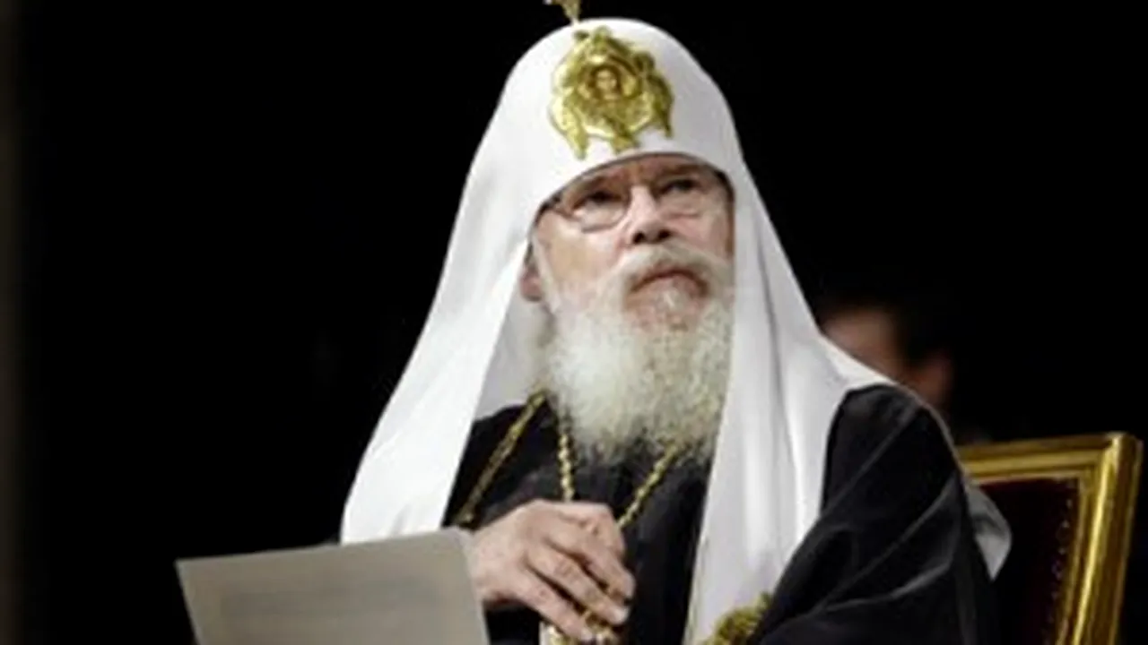 Luptă opacă şi influenţată politic pentru desemnarea viitorului patriarh rus - experţi