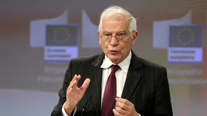 Şeful diplomaţiei UE acuză Rusia că a răspândit informaţii false despre vacinul COVID-19 pentru a-şi vinde propriul ser: ”Dezvoltatorii occidentali de vaccinuri sunt batjocoriţi pe faţă”