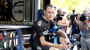 Ciclism: Chris Froome, noul purtător al tricoului galben în Turul Franţei