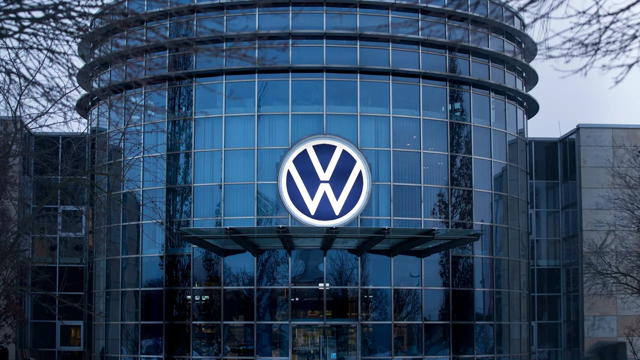 Volkswagen se angajează să dubleze eforturile pentru vehiculele electrice în China 