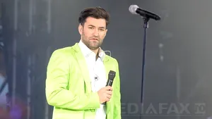 TOPUL celor mai difuzaţi artişti români. Cât au câştigat în 2014