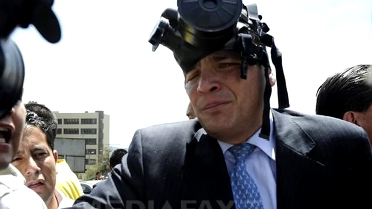 Rafael Correa a revenit la preşedinţie sub protecţie militară, după revolta poliţiştilor