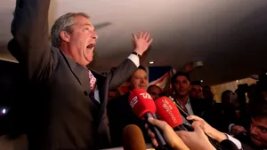 REZULTATE FINALE REFERENDUM BREXIT. Marea Britanie părăseşte Uniunea Europeană. 51.9 la sută dintre cetăţenii britanici au votat pentru ieşirea ţării din Blocul Comunitar - VIDEO / LIVE TEXT