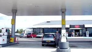 Naftogaz şi Rompetrol au încheiat un acord preliminar pentru o reţea de benzinării în Ucraina