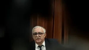 INTERVIU cu Augustin Zegrean, despre scandalul din jurul DNA: Cine scoate sabia de sabie piere / Ce spune fostul preşedinte al CCR despre reacţia şi implicarea ambasadelor în procesul legislativ, în ceea ce priveşte Justiţia