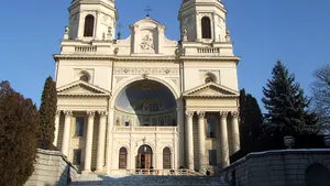 Un deţinut a evadat din curtea Catedralei Mitropolitane din Iaşi, unde fusese repartizat la muncă. El a fost prins după câteva ore