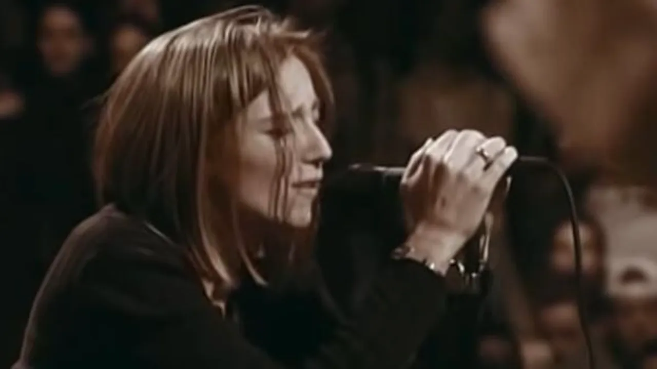 ASCULTĂ SMART RADIO | Trupa Portishead preferă să marcheze  cu discreţie 25 de ani de la debutul discografic