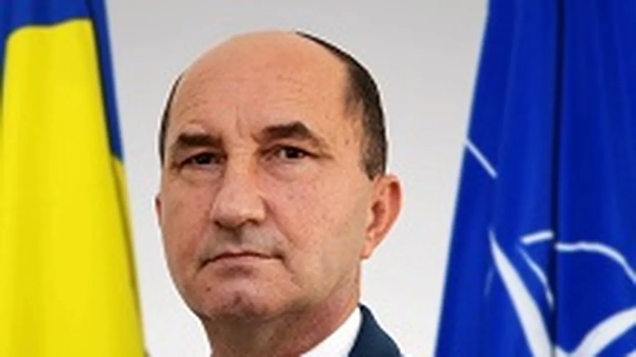 Şeful Statului Major al Forţelor Aeriene, Viorel Pană, a fost trecut în rezervă