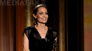 Angelina Jolie va sprijini o fundaţie împotriva cancerului înfiinţată de familia sa