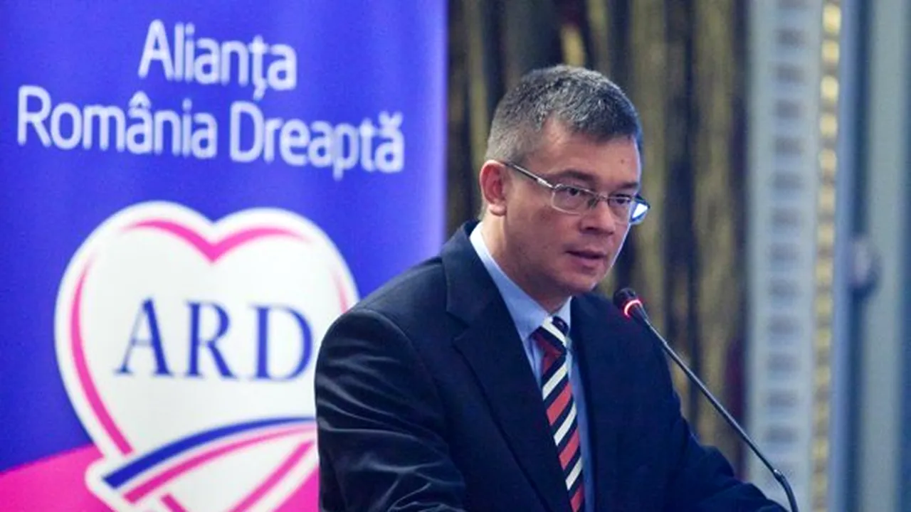 Ungureanu: Foarte curând va apărea un Executiv din umbră