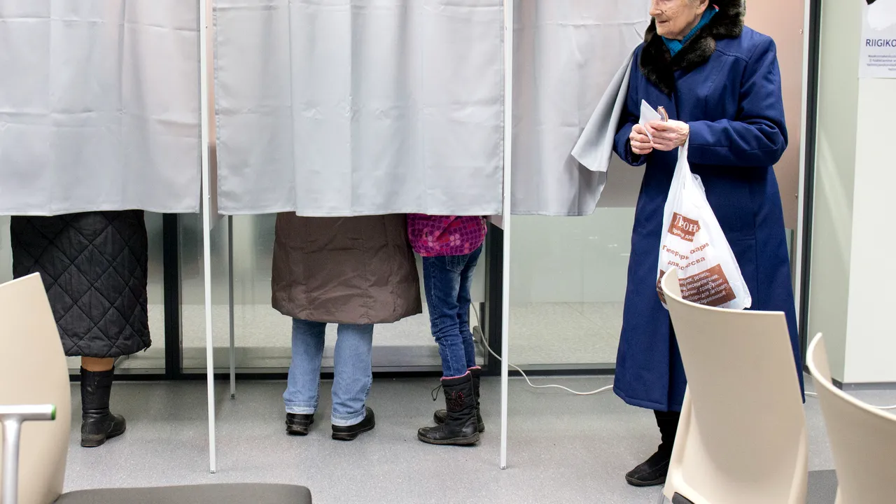 Estonia votează între un guvern pro-Kiev şi unul care vrea să profite de furia provocată de scumpiri