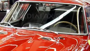 Cum arată CEA MAI SCUMPĂ maşină din lume