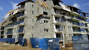 Numărul autorizaţiilor de construcţie pentru clădiri rezidenţiale, în scădere faţă de 2007