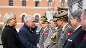 Angel Tîlvăr: „Participarea forţelor armate ale României şi Austriei la misiuni...