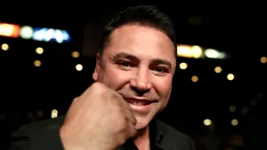 De La Hoya revine în ring