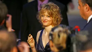 Hărţuitorul lui Jodie Foster, arestat după o ameninţare cu bombă