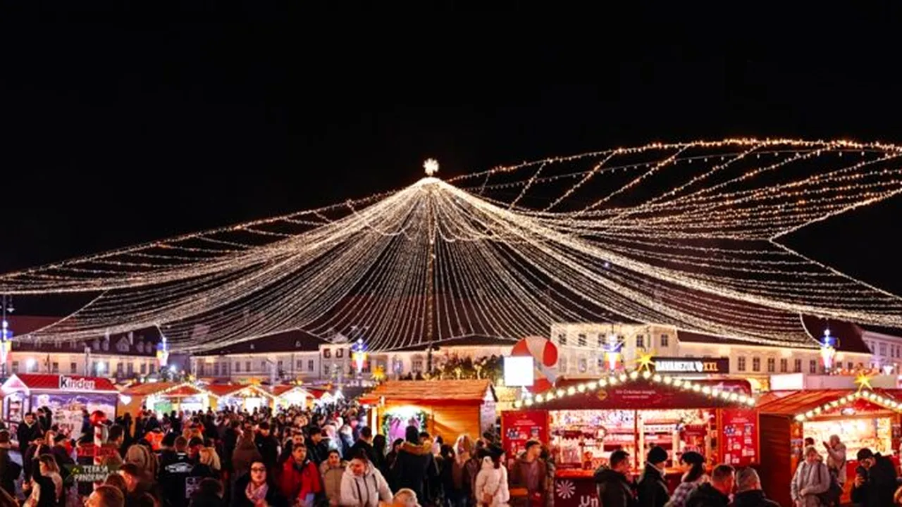Târgul de Crăciun din Sibiu se deschide vineri. Spectacol de colinde în deschidere