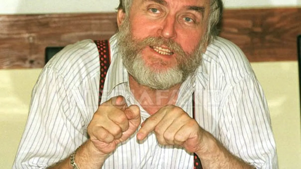 La Cenaclul Flacăra, Păunescu era zeul care putea aduce apa caldă mulţimii. Plus: scrisoare către Ceauşescu: 