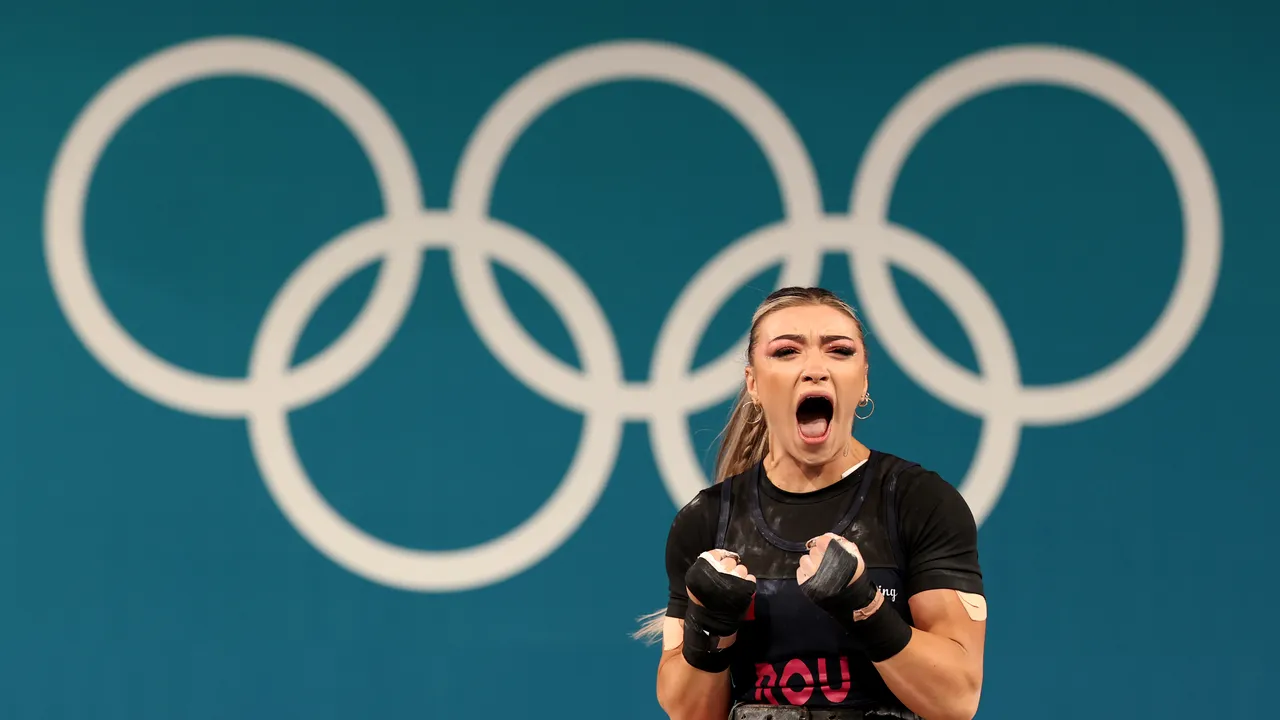 Halterofila Mihaela Cambei, vicecampioană la Jocurile Olimpice de la Paris, a semnat cu CS Dinamo