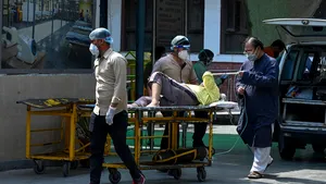 India. Guvernul admite că o variantă „dublu mutantă” a dus la creşterea cazurilor de Covid