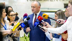Iohannis, întâlnire la New York cu Igor Dodon: Este important de evitat orice soluţie care implică federalizarea Republicii Moldova