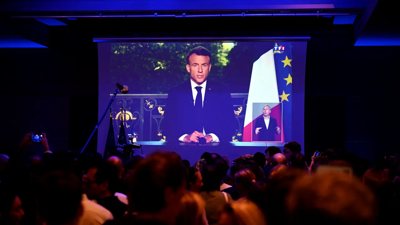 POLITICO: Care sunt cele trei scenarii în care pariul electoral al lui Macron ar putea da greş 