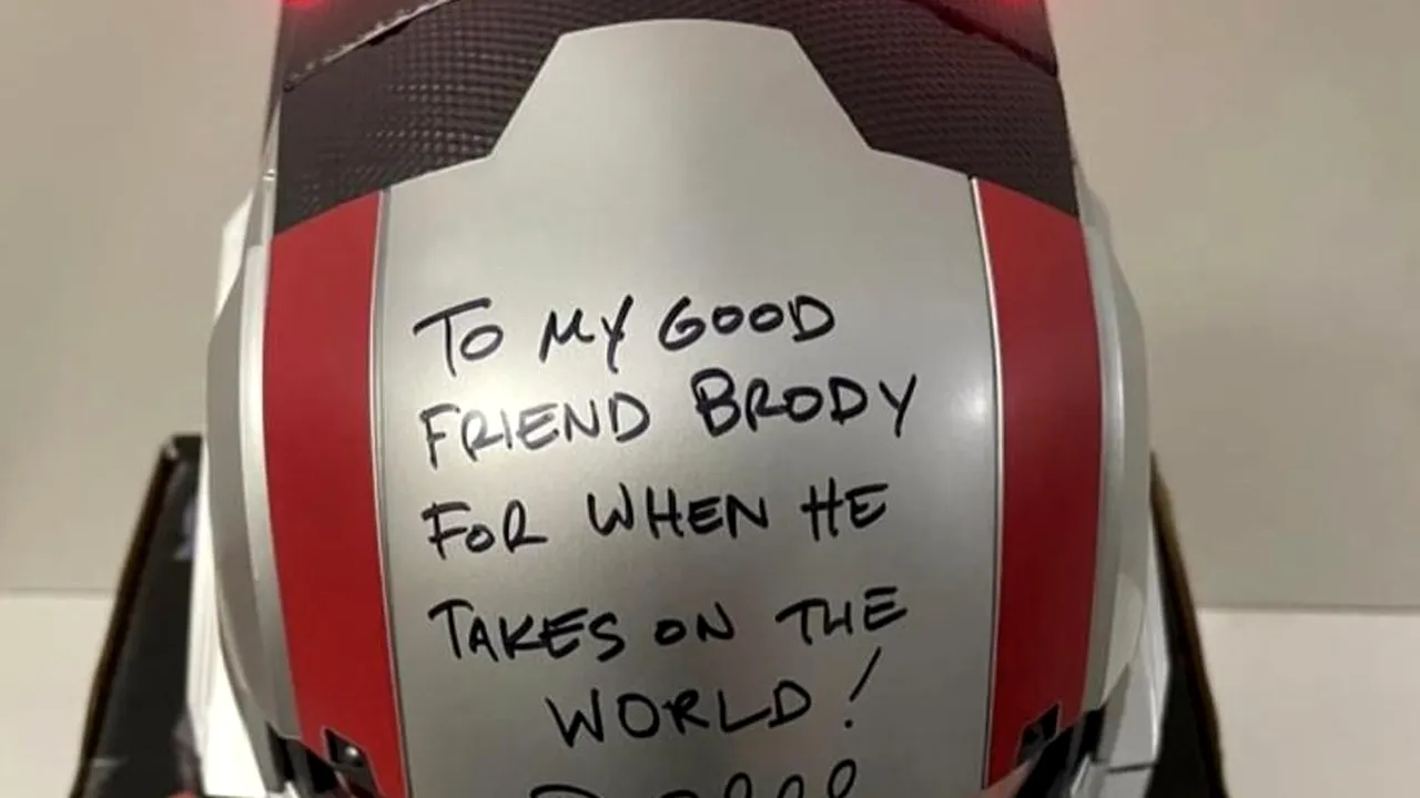 Starul Ant-Man a devenit supererou în viaţa reală după ce s-a împrietenit cu un băiat agresat