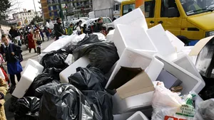 Italia ar putea scoate armata în stradă, pe fondul crizei deşeurilor