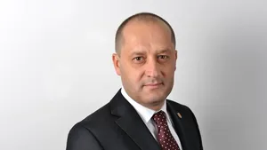 Premierul l-a numit prefect de Braşov pe fostul senator PDL Marian Iulian Rasaliu