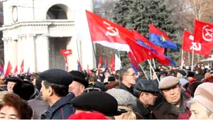 Miting de amploare al PCRM la Chişinău: Peste 15.000 de oameni au manifestat împotriva Guvernului