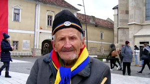 Bătrân de 96 de ani, la Alba Iulia, de 1 Decembrie: Cum să nu iubeşti fiecare brazdă de pământ?