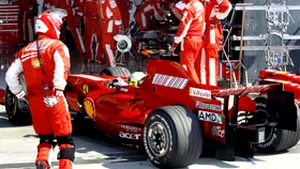 McLaren-Mercedes amendată cu 100 milioane de dolari