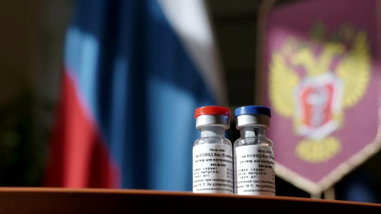 Vaccinul dezvoltat de Rusia se numeşte Sputnik-V. Ruşii susţin că 20 de ţări au cerut peste 1 miliard de doze
