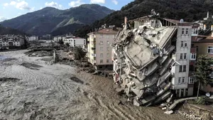 Vreme extremă. Ploile venite din Marea Neagră au dus la decesul a cel puţin 31 de persoane în Turcia