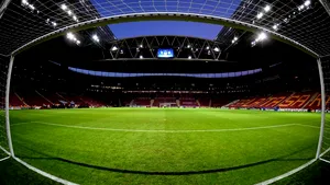 VIDEO O furtună puternică a dus la amânarea reluării jocului dintre FSV Mainz 05 şi Borussia Dortmund