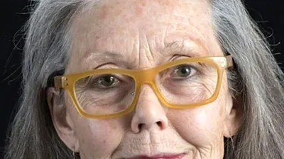 LIFE Nobelul pentru Literatură 2026 merge în Canada. Anne Carson, desemnată câștigătoare