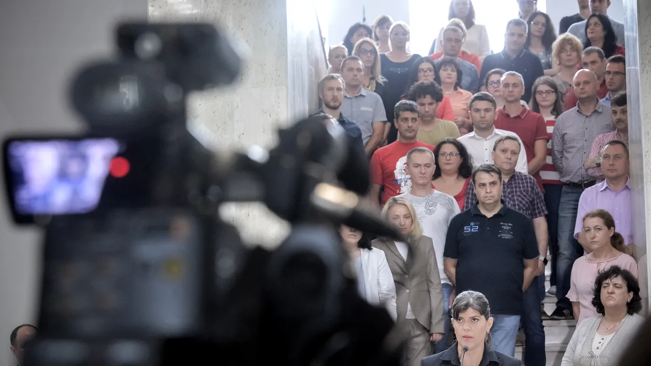 RETROSPECTIVĂ. Modificarea Legilor Justiţiei, revocarea Codruţei Kovesi şi eliberările în dosarele de corupţie. Marile scandaluri ale anului 2018