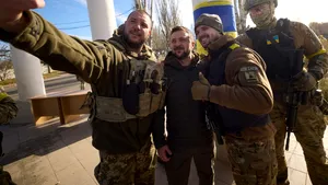Războiul din Ucraina, ziua 264. Zelenski, vizită importantă în Hersonul eliberat / Şeful CIA i-a atras atenţia omologului rus despre pericolul folosirii bombei atomice / Biden promite că nu se vor face negocieri cu Rusia peste capul Ucrainei / Adunarea ONU, rezoluţie împotriva Rusiei