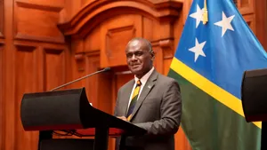 Manele este noul premier al Insulelor Solomon. Manele, despre politica sa: 