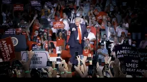 Doi membrii din staff-ul de campanie a lui Trump de la mitingul din Tulsa, confirmaţi pozitiv cu noul coronavirus

