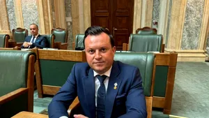 Senatul a adoptat inițiativa legislativă AUR ce recunoaște gărzile medicilor ca vechime în muncă!
