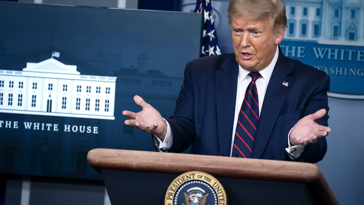 Casa Albă condamnă China pentru întârzierea alegerilor din Hong Kong, în ciuda faptului că Trump a sugerat acelaşi măsură pentru SUA