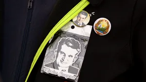 Comunismul a devenit cool pe TikTok: Propaganda care a strâns 130 de milioane de vizualizări și alarmează experții