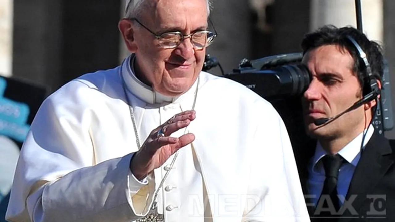 Un băieţel orfan din R.Moldova, Vasilică, s-a întâlnit cu Papa Francisc: 