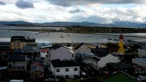 Misterul celor 57 de oameni infectaţi cu COVID din senin. S-au întors bolnavi după ce au stat 35 de zile pe mare, deşi la plecare erau perfect sănătoşi